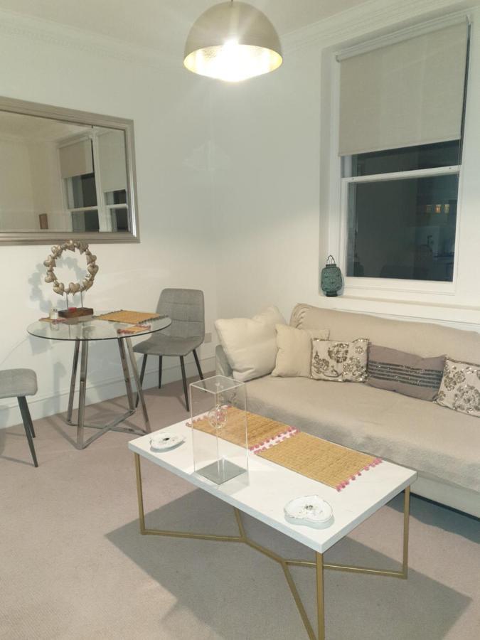 Beautiful One Bedroom Apartment Walking Distance To Paddington And Hyde Park London Exterior photo